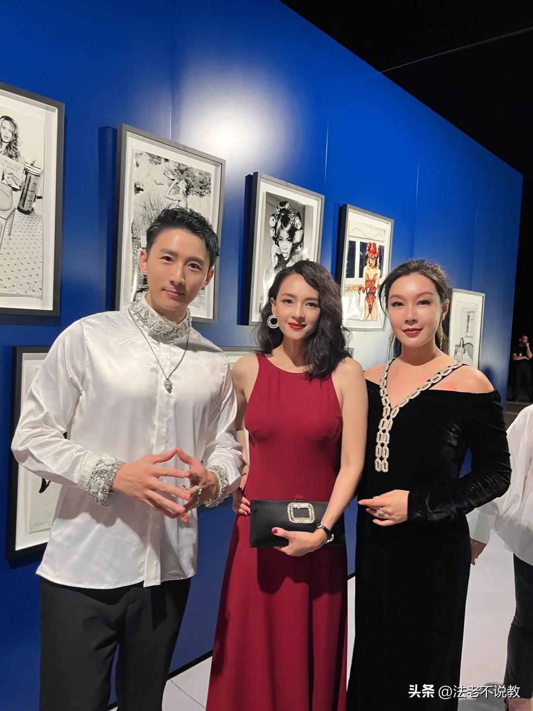 46岁章子怡现身成都，离开美颜滤镜，真实状态曝光，膝盖尤为吸睛(图32)