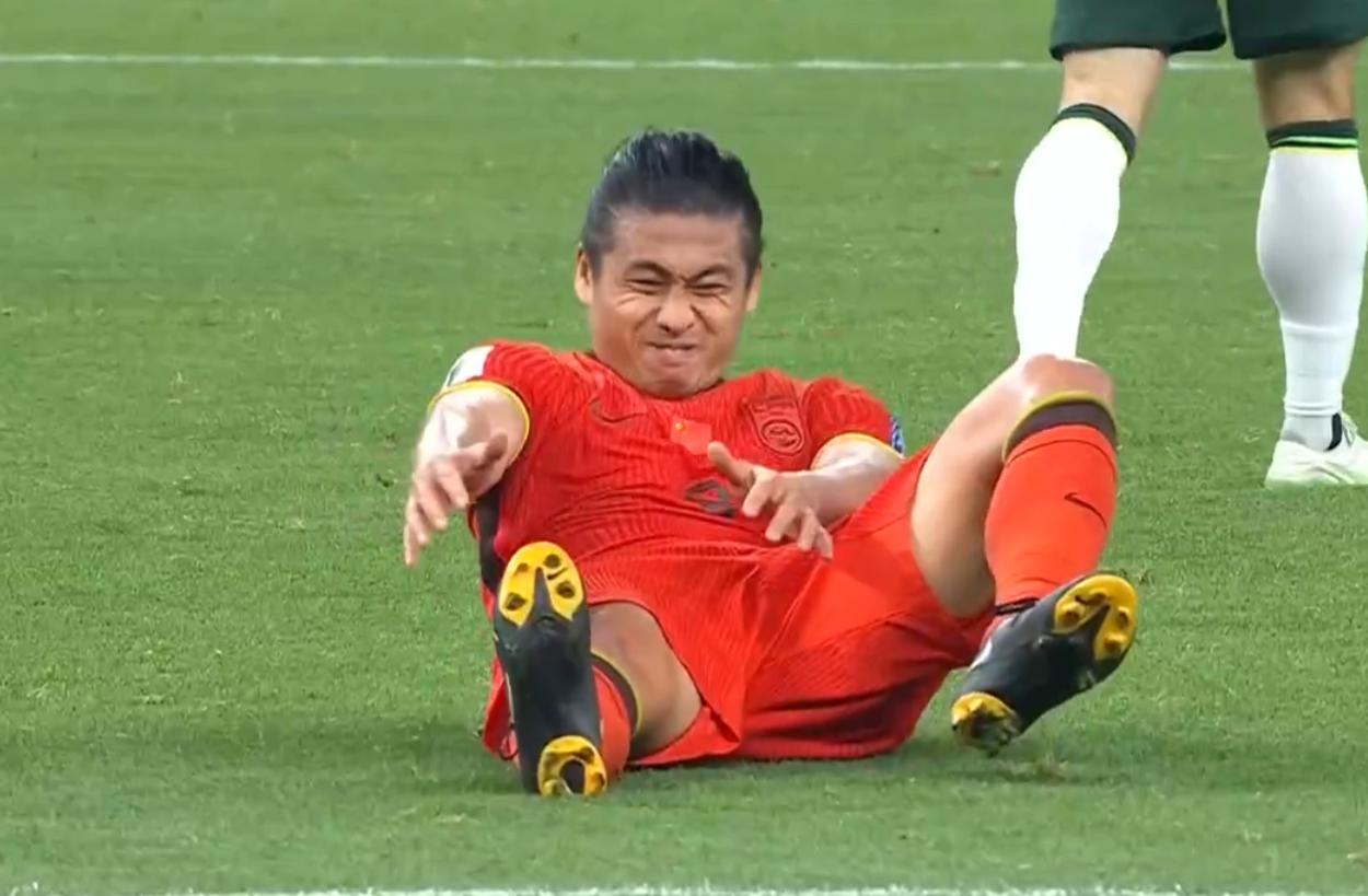 国足梦醒！哪怕连灭巴林印尼仍可能淘汰，12分也出局，除非踢7-0(图7)