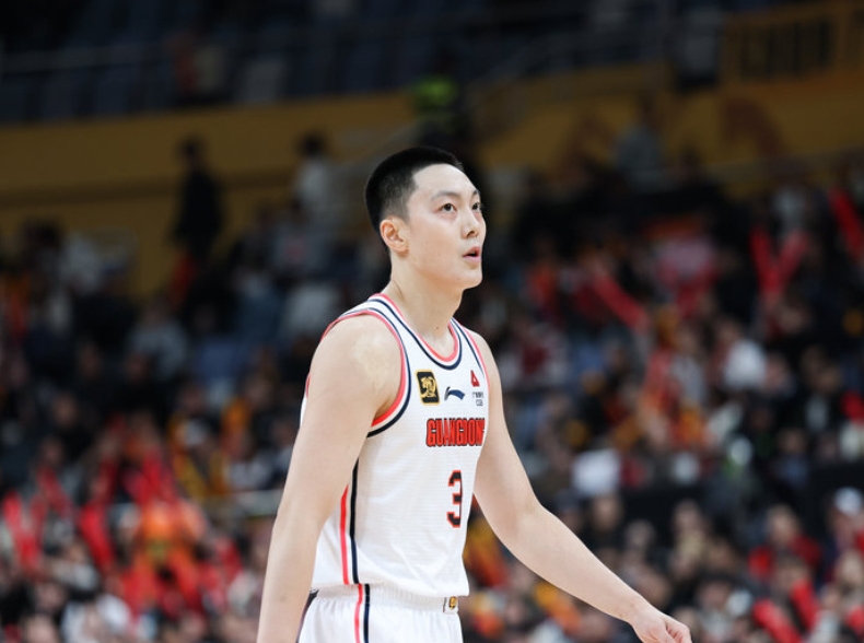 103-104！CBA十冠王轰然倒下，遭3分绝杀！爱将21分，主帅沉默了(图2)