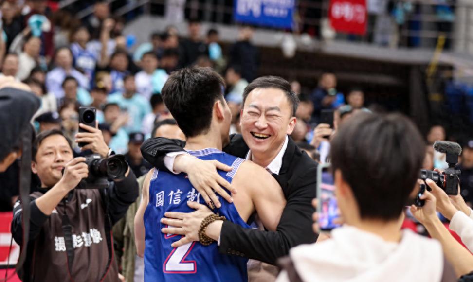 CBA季后赛8强对阵更新：青岛晋级对战广厦 广东与上海争最后一席